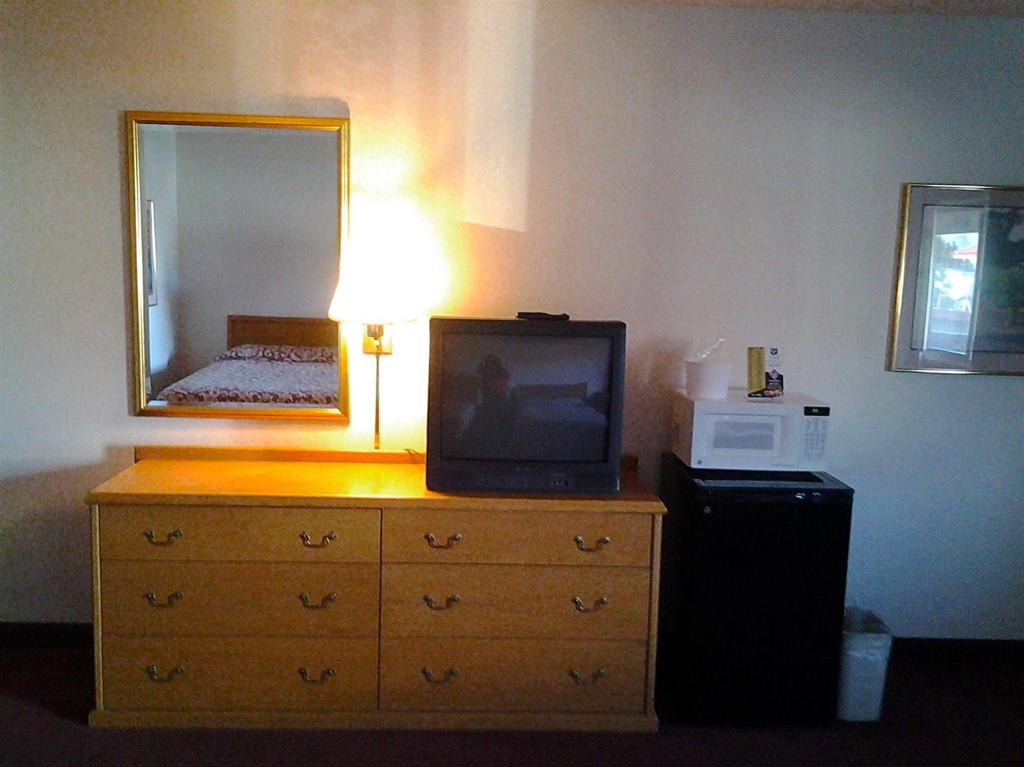 Yakima Valley Inn Екстер'єр фото